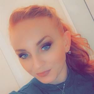 Meet your Posher, Lenora